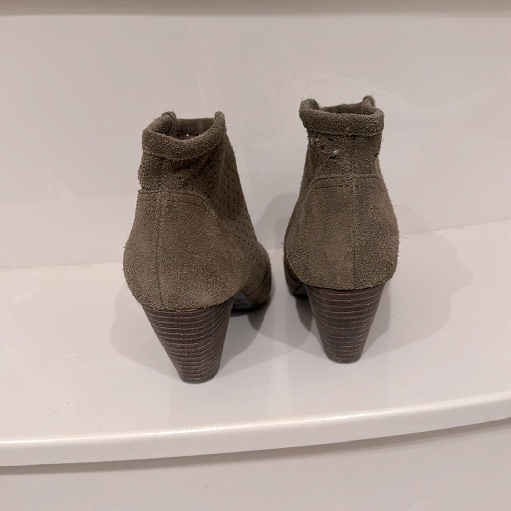 Jessica Simpson booties - Picture 4 of 6